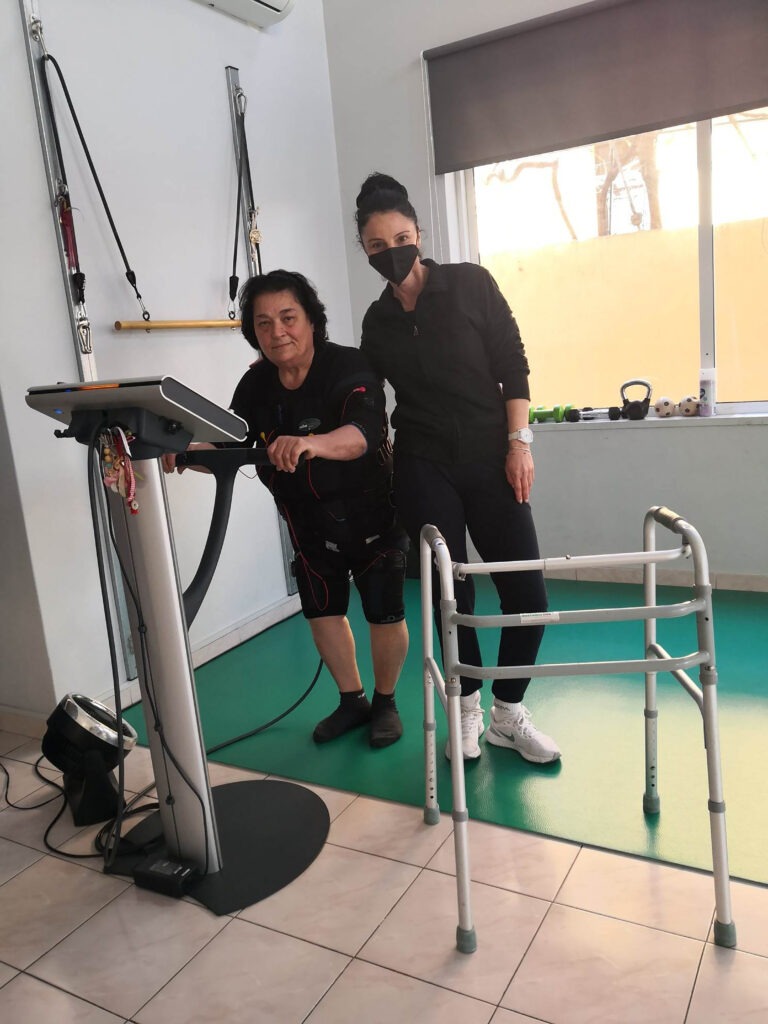 Αποκατάσταση πόνων πλάτης και μέσης ακόμα και σε άτομα που δυσκολεύονται να περπατήσουν. EMS Personal Training Γυμναστήριο Ρόδος